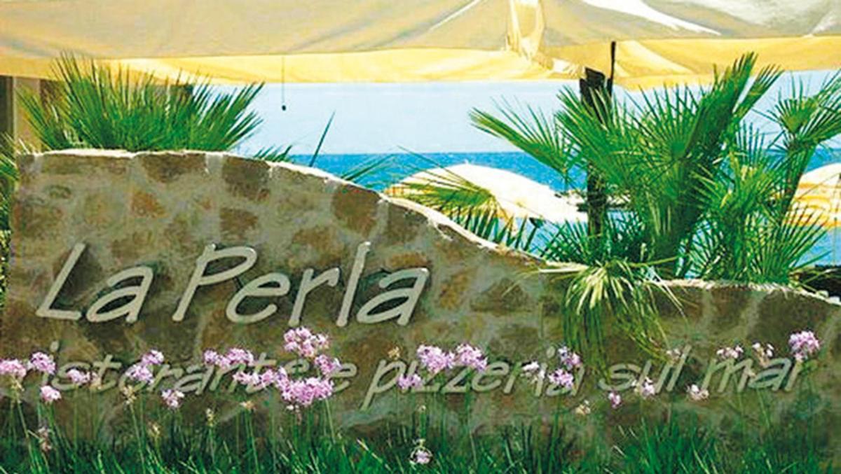 Hotel La Perla كوبرا ماريتيما المظهر الخارجي الصورة
