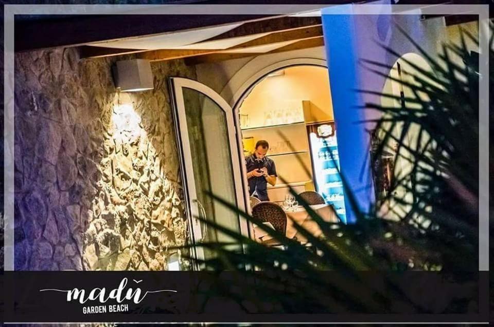 Hotel La Perla كوبرا ماريتيما المظهر الخارجي الصورة