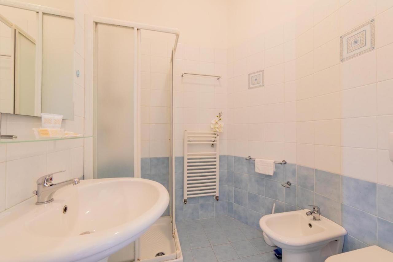 Hotel La Perla كوبرا ماريتيما المظهر الخارجي الصورة