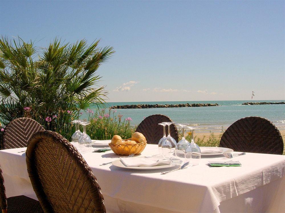 Hotel La Perla كوبرا ماريتيما المظهر الخارجي الصورة