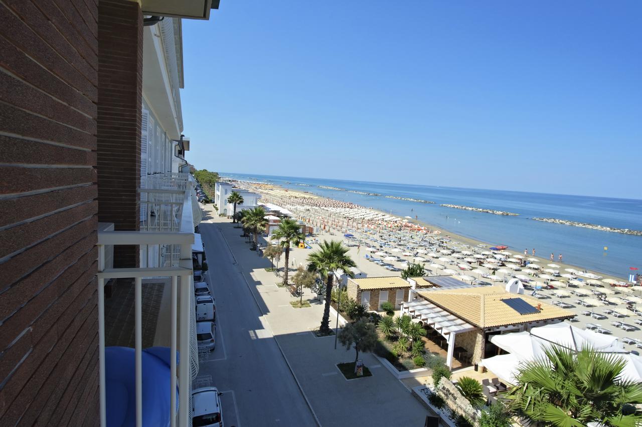 Hotel La Perla كوبرا ماريتيما المظهر الخارجي الصورة