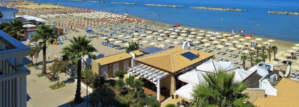 Hotel La Perla كوبرا ماريتيما المظهر الخارجي الصورة
