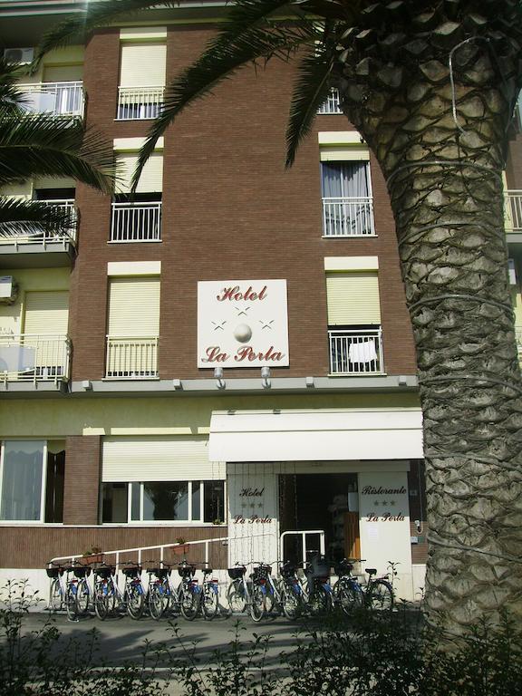 Hotel La Perla كوبرا ماريتيما المظهر الخارجي الصورة